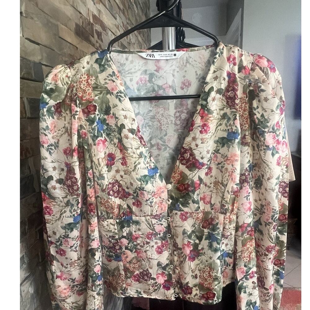 ZARA NEW WOMAN CROP FLORAL PRINTED TOP PUFF SHOULDERS S